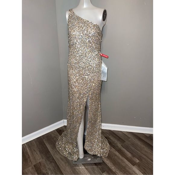 MAC DUGGAL SEQUIN ONE SHOULDER GOWN W/ EMBELLISHEMENTS - Picture 4 of 9